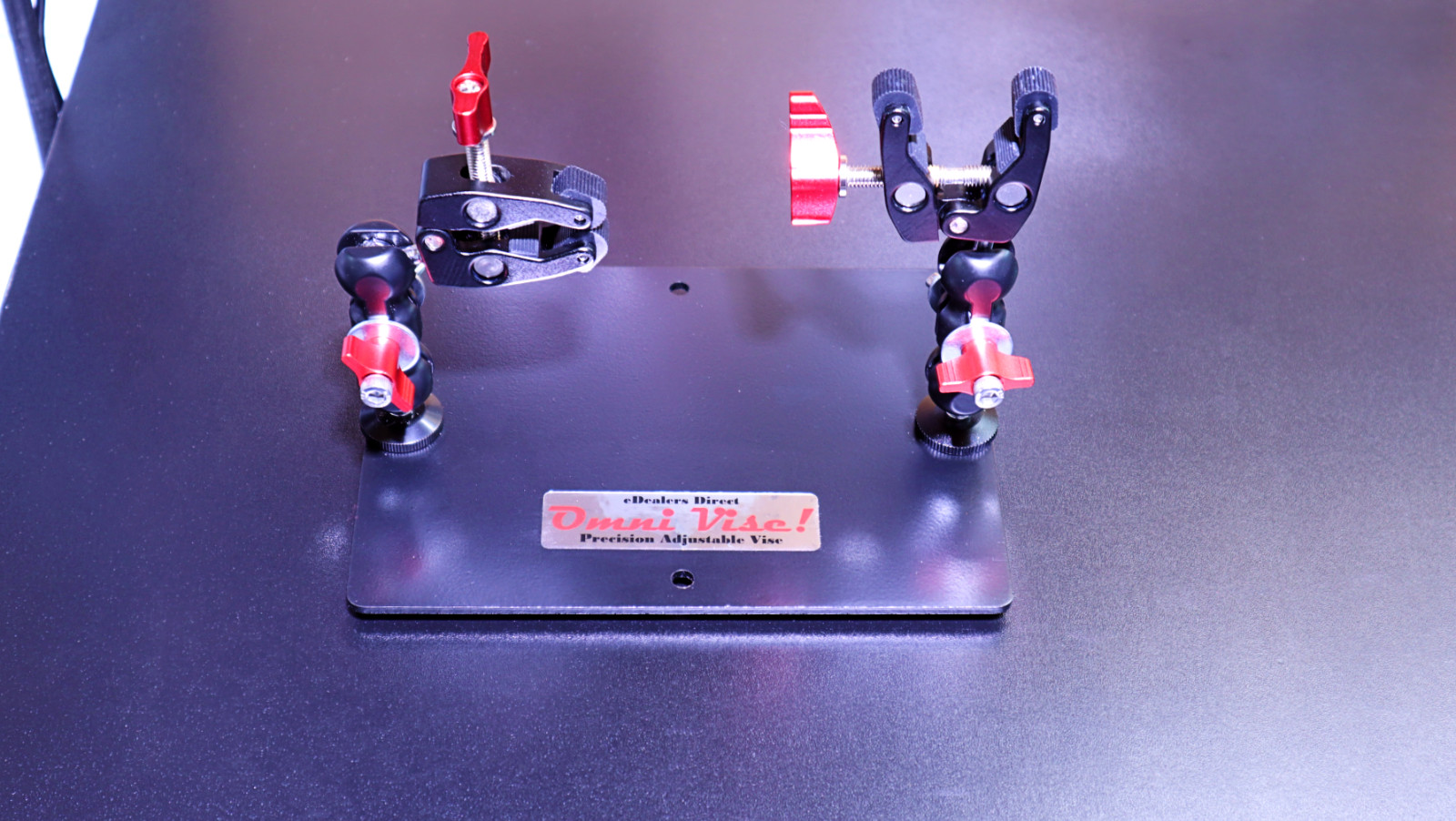 Omni Vise System With Rotating Rubber Jaws