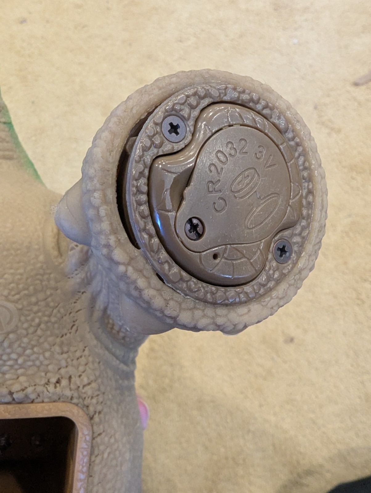 Innvo Labs Pleo RB Robot Dinosaur with Some Accessories, Dead Battery Pls Read