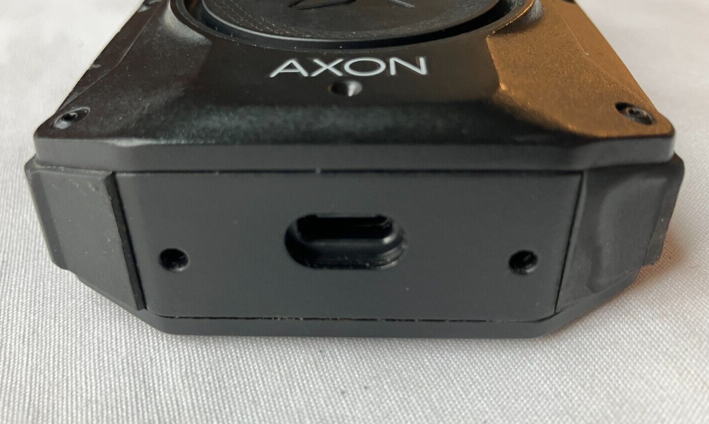 Axon AX1023 Body 3 Camera with Charger and cord - Powers Up and Records
