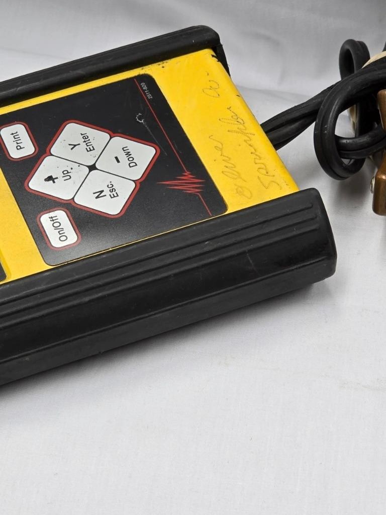 Auto Meter RC-300 Handheld SLA Battery Tester