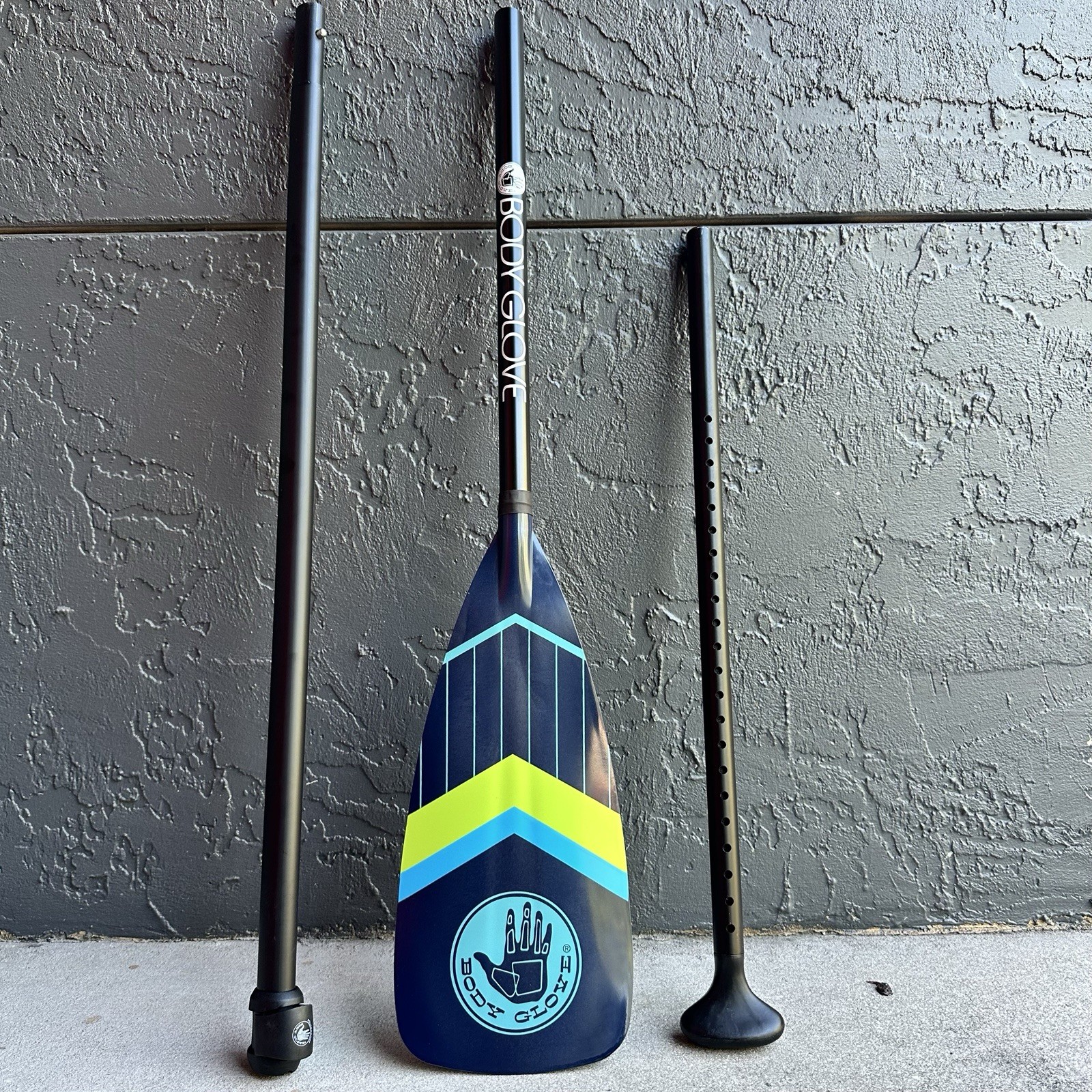 3-Piece Adjustable SUP Paddle –Lightweight, Floating Aluminum Shaft (Body Glove)