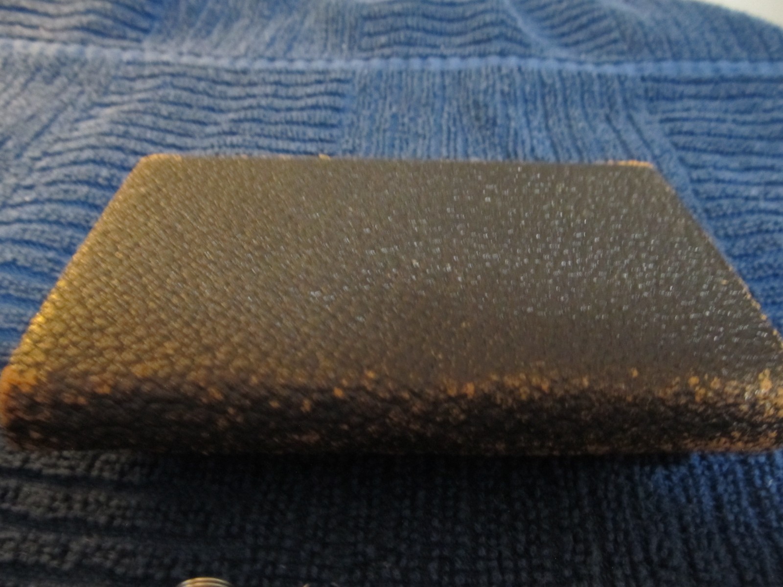 VINTAGE ANCHOR BRAND SURGEONS STAINLESS NEEDLES KIT WITH CASE - FREE SHIPPING