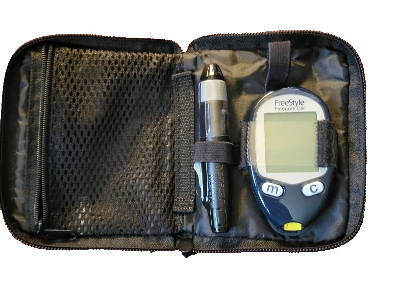 New FREESTYLE Freedom Lite Blood Glucose Meter Monitor with Carrying Case ABBOTT