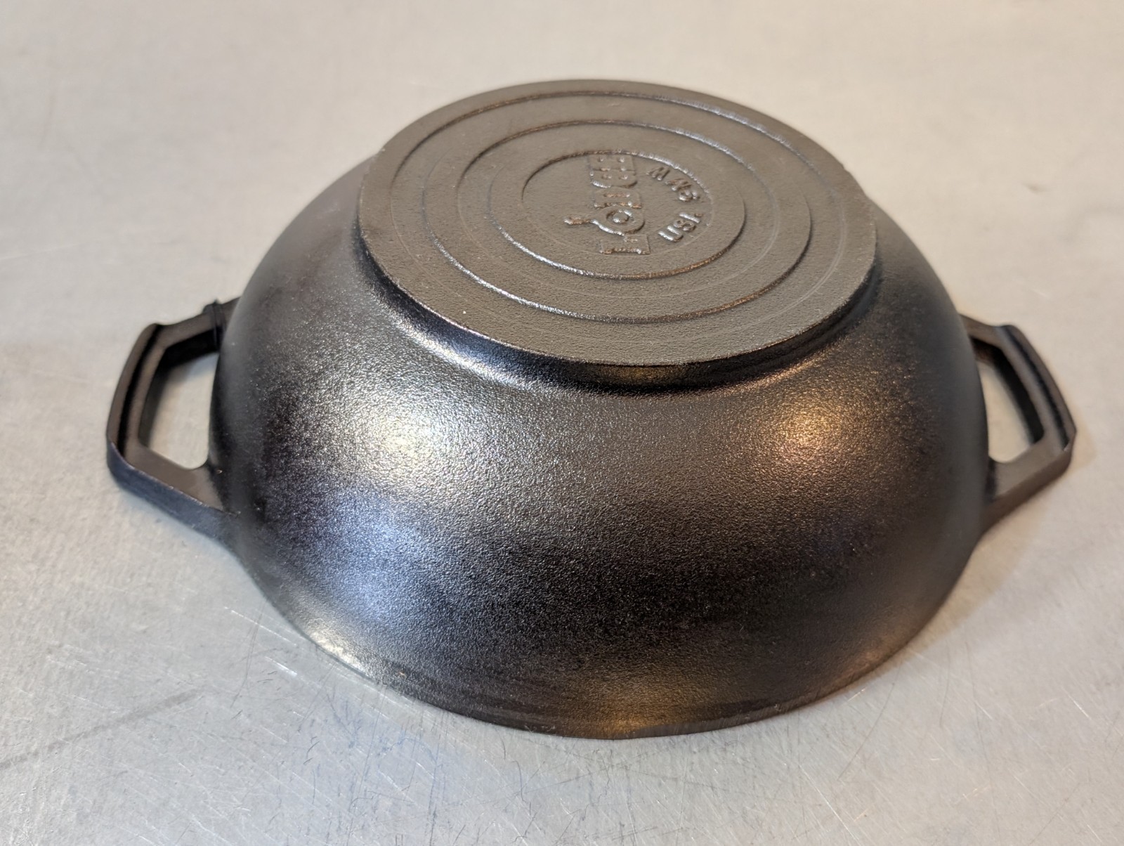 Lodge USA 9-Inch Seasoned Cast Iron Mini Wok Pan, New
