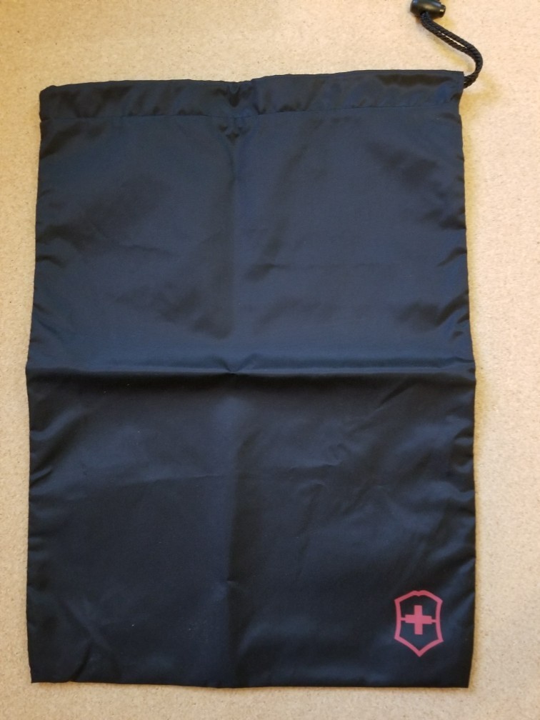 Victorinox Luggage Accessories Drawstring Bag and Hangers / Black