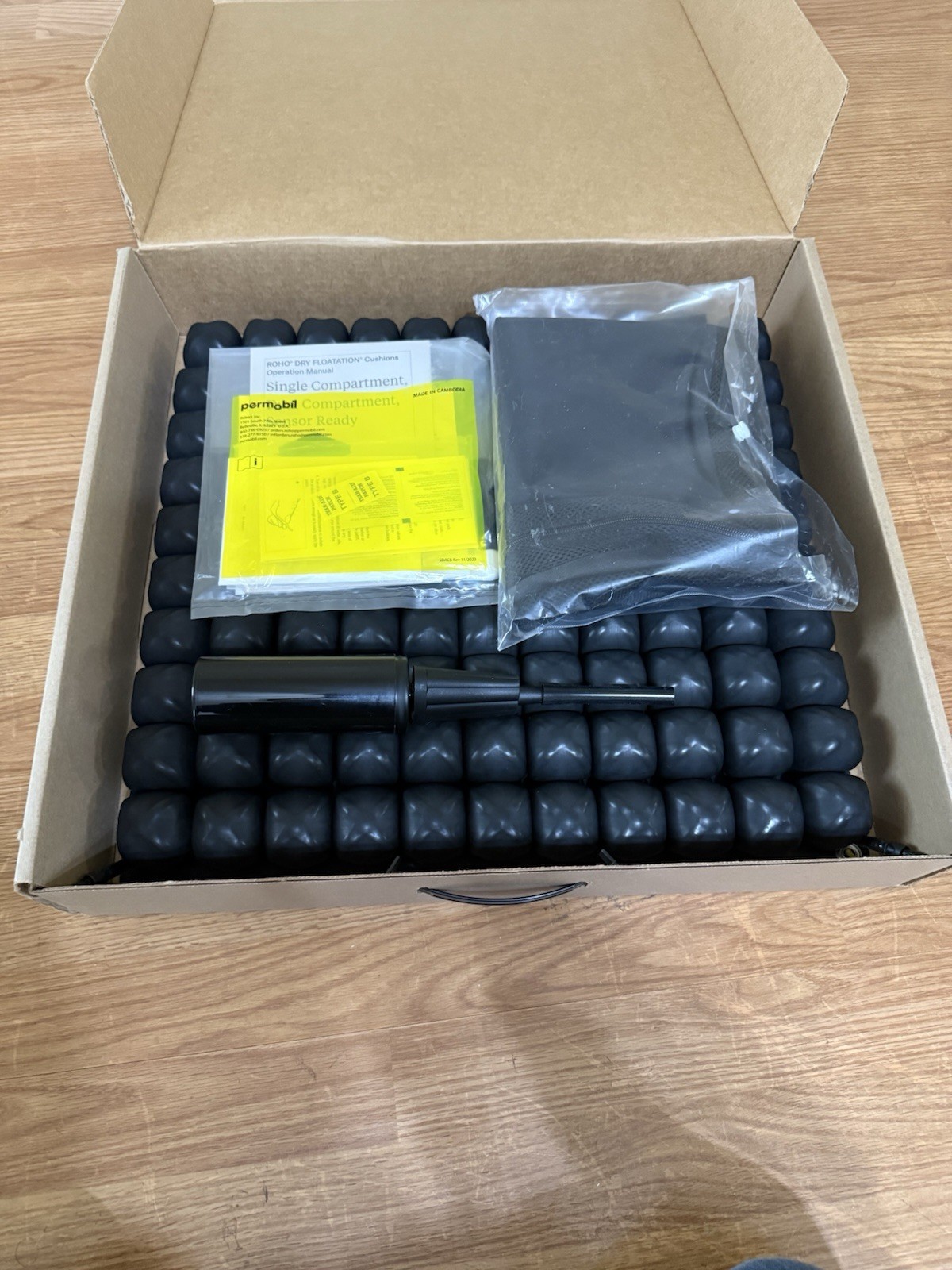 ROHO Permobil Low Profile Dual Compartment Cushion 2R1110LPC 20”x 18”x 2”