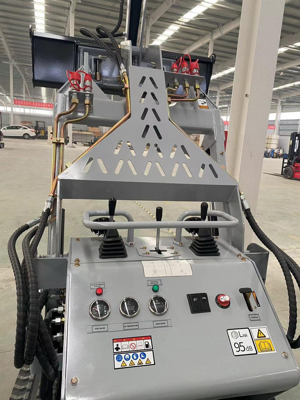 480 Tracked EPA 23HP 739cc Mini Skid Steer w/ Pallet Fork 12.7GPM 3-Pumps IN USA