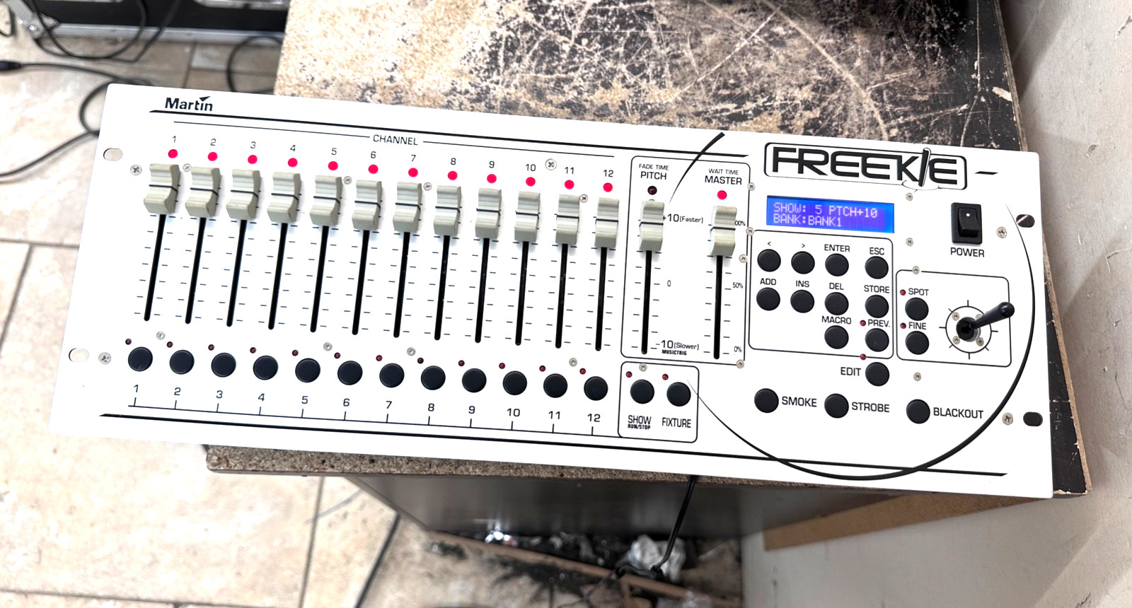 Martin Freekie Lighting Controller w/users manual and power supply #1