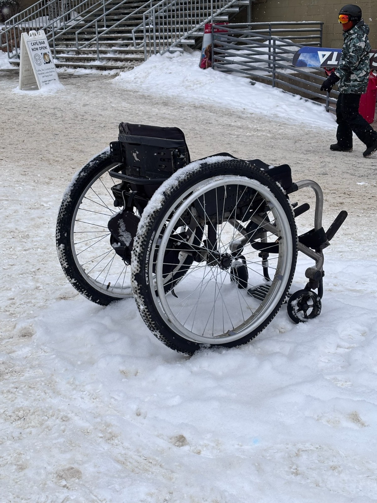 Pair of 24"x1.95" (507) Off-road Wheelchair Wheels with Axles (NEW)