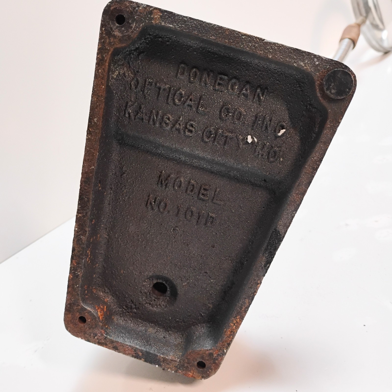 VTG Donegan Opticals Model 101D Table Magnifying Gooseneck Glass w/ Iron Base