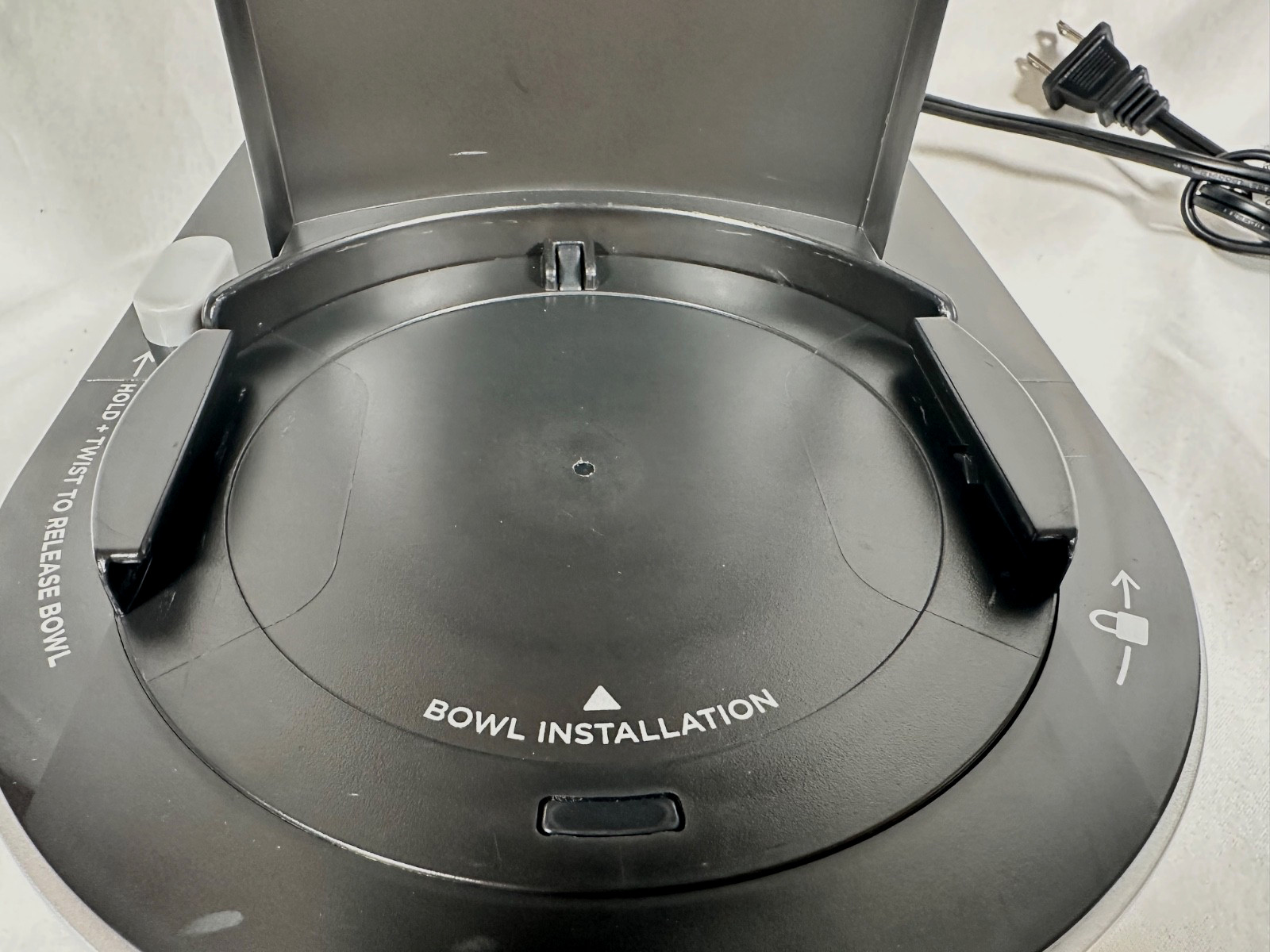 Ninja CREAMi Deluxe 11-in-1 NC501 Ice Cream Maker - BODY ONLY - Works USED ONCE!