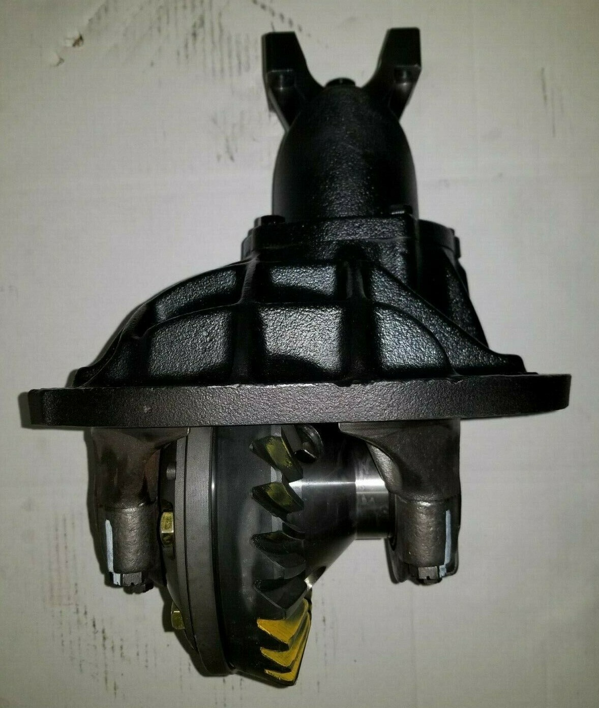 8 Ford Center Section 3rd Member Billet Posi Trac - 3.25 Ratio Mustang Rear End