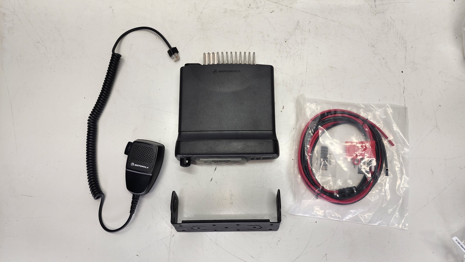 Motorola CDM1550 LS+ UHF 25 Watt 16 Ch 403-470 Mhz AAM25RHF9DP5AN