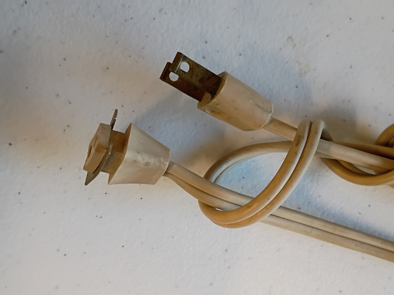 Original Power Cord & Clip From A 1960 General Electric Model C425A Clock Radio