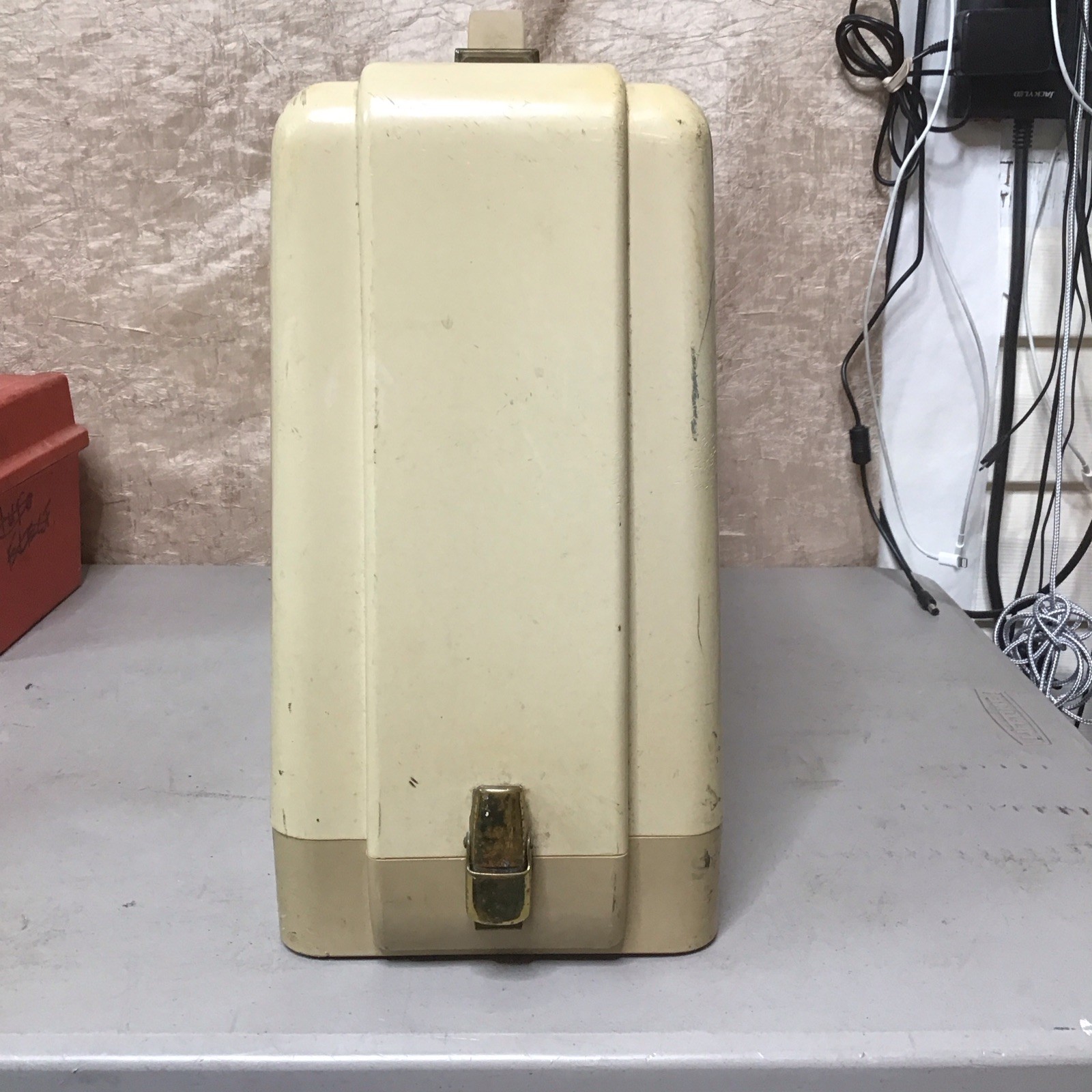 Vintage Singer 404A Sewing Machine With Case