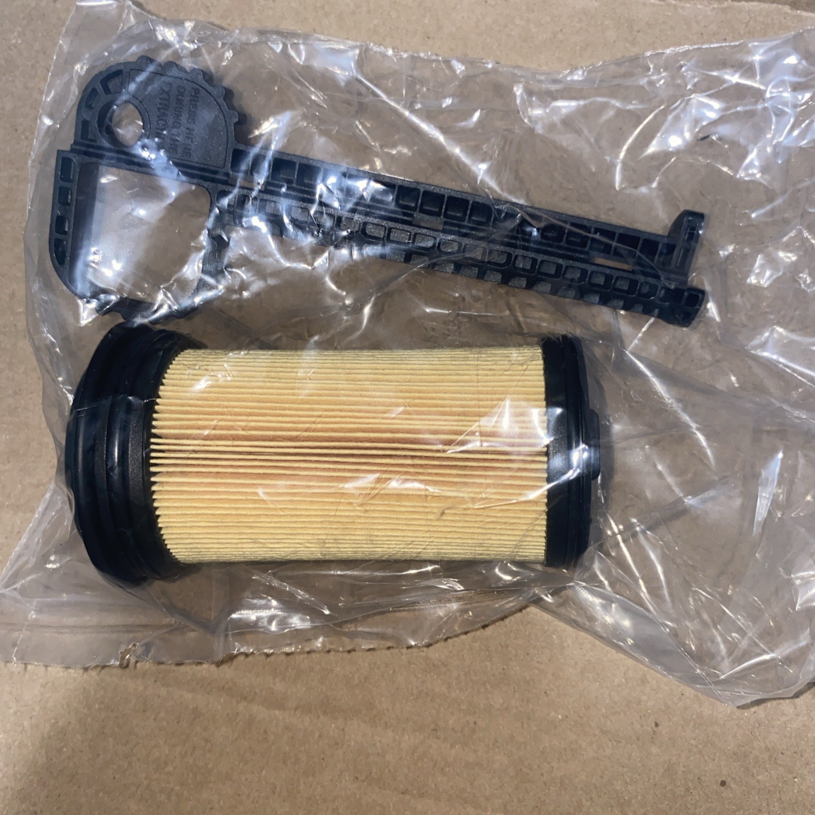 DEF OEM tank pump filter kit 8-98350716-1. For GM98350716