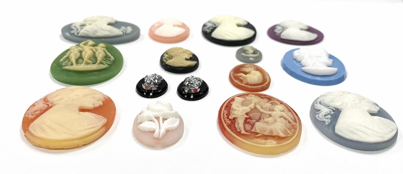 15 Vintage Assorted Resin Acrylic Cameos - DIY Jewelry Making & Repair Craft C80