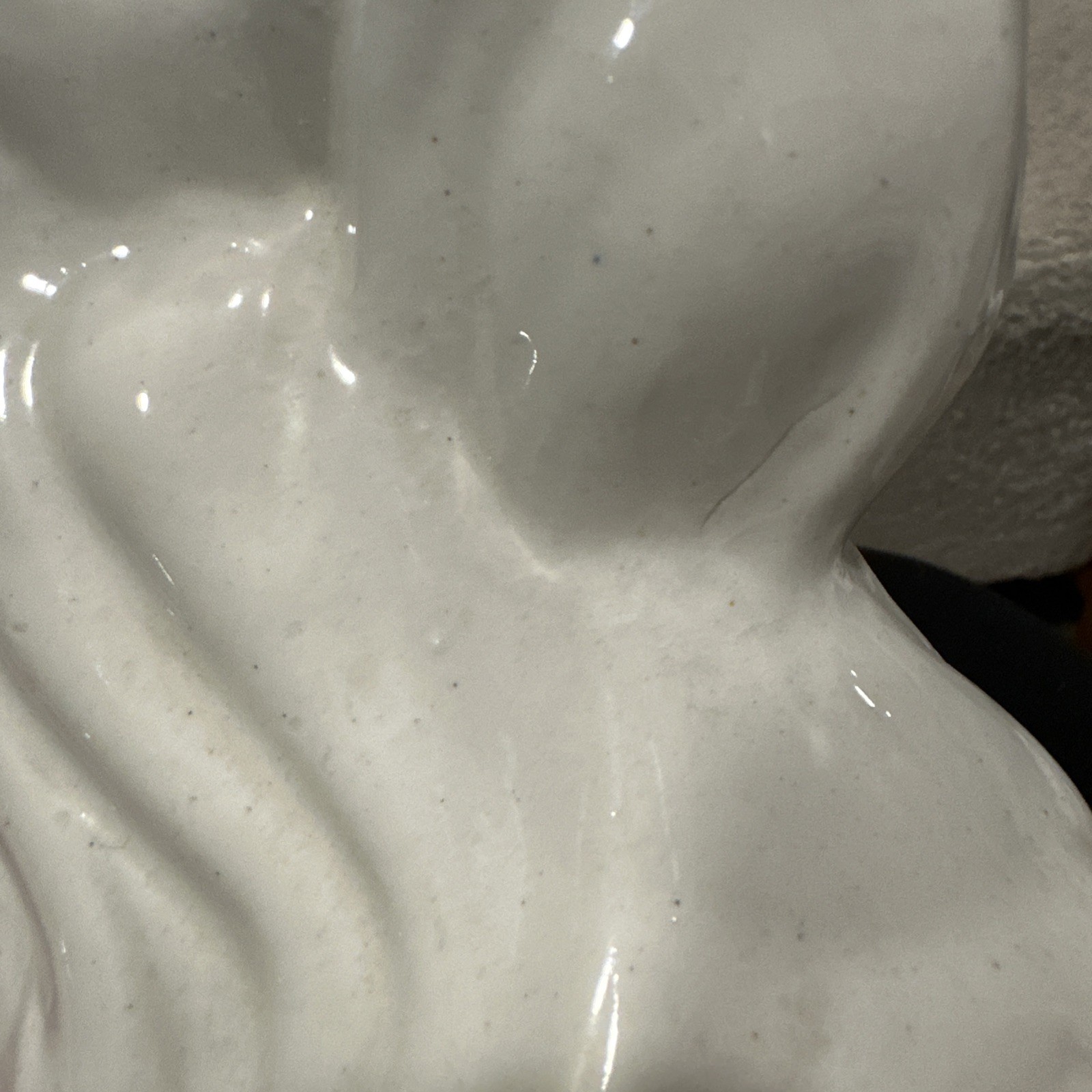 19thC STAFFORDSHIRE WHITE & GILT SEATED SPANIEL DOG Large 15 Inches Tall Rare