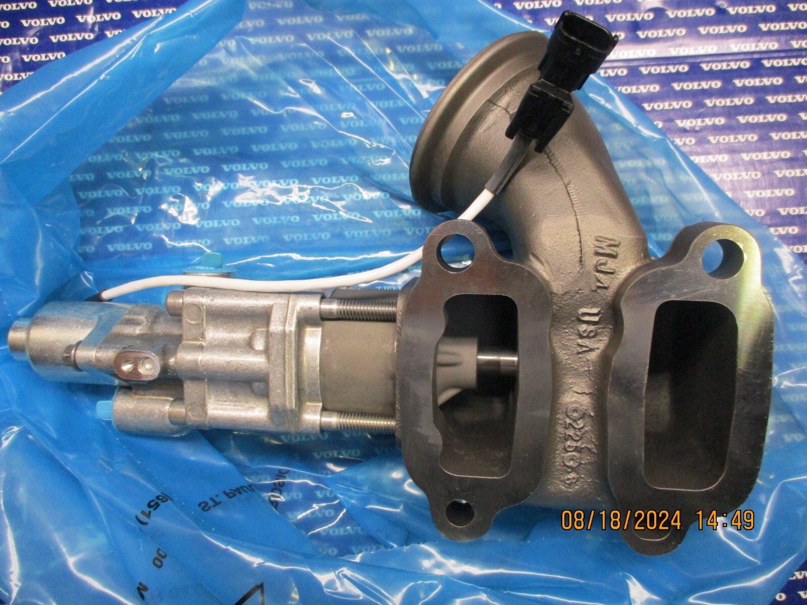Genuine OEM Volvo D13 EGR Valve 85020365