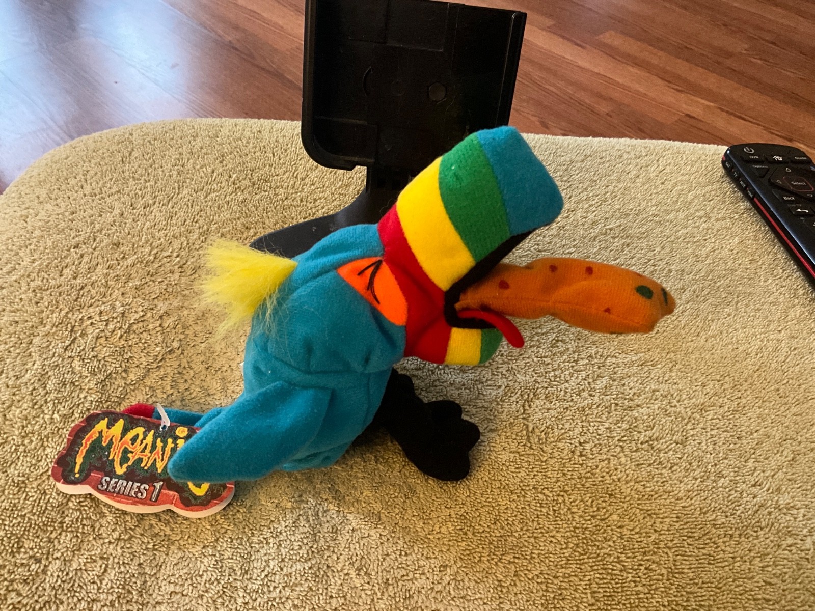 New Vintage 1997 Meanies Series 1 HURLEY THE TOUCAN Bean Bag Plush