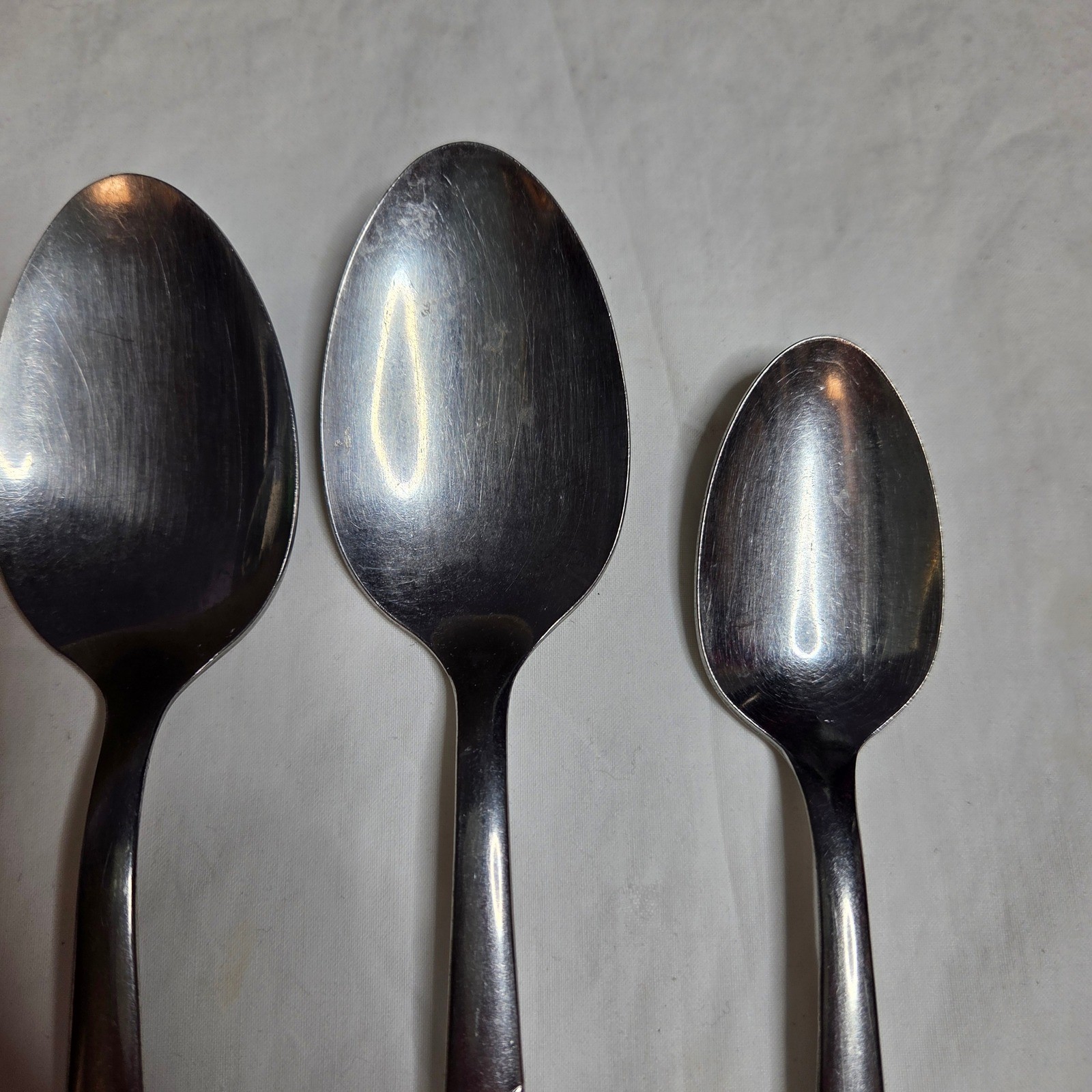Oneida Oceanic Stainless Silverware 3 Lg 2 Sm Spoons Set Lot 5 Utensils Flatware