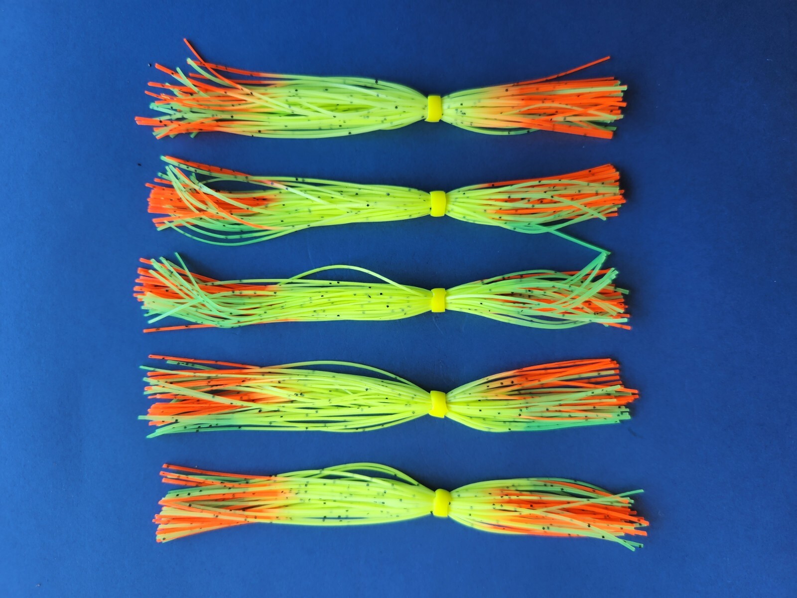 5 Silicone Skirt Fire Tiger Tip 5-212 Fish Lure Spinnerbait Buzz  jig tackle Tab
