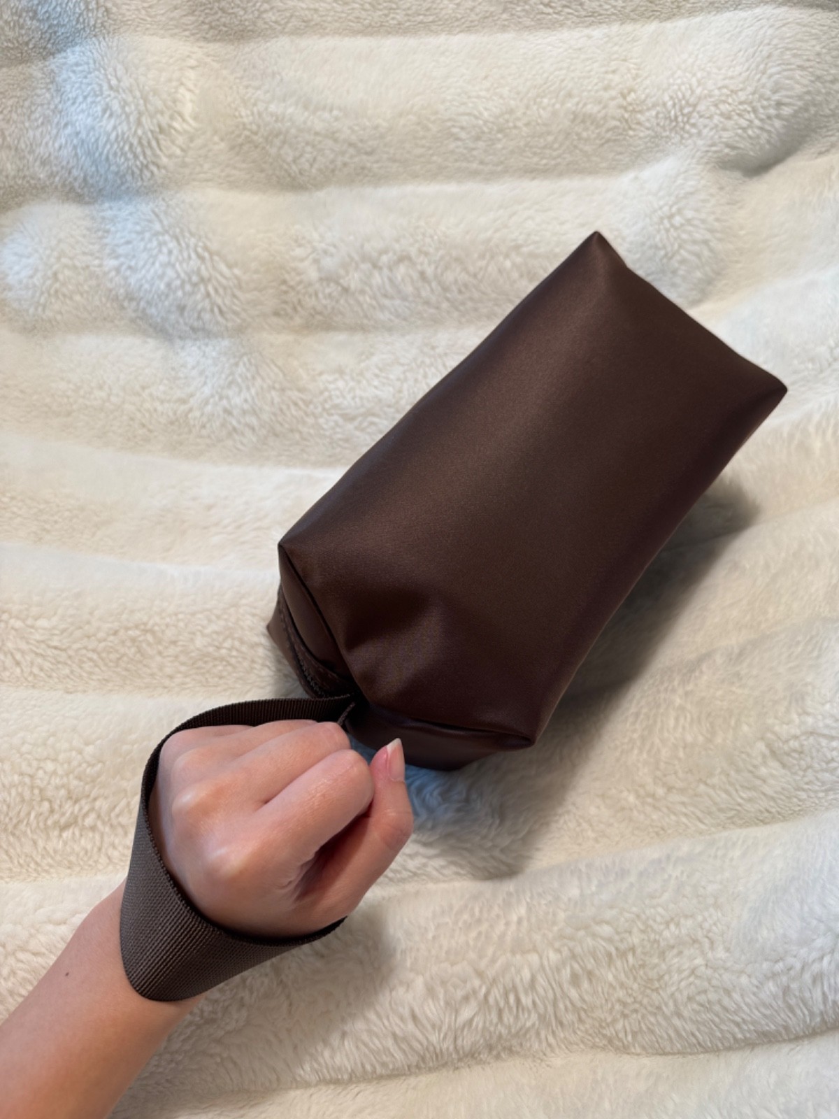 NEW Burberry Hero Chocolate Brown Travel Makeup Bag Zippered Pouch w/Strap