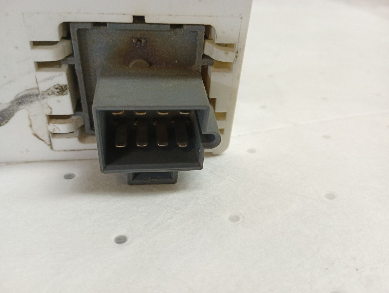 F21-1035 Kenworth T680 Sleeper Temperature Control (12340662