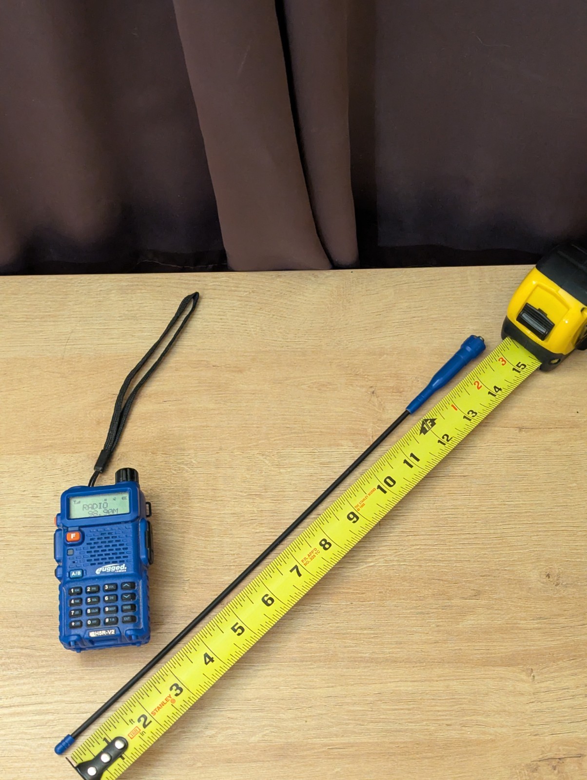 Rugged Radios / Baofeng RH5R-V2 handheld radio with 15 inch antenna TESTED