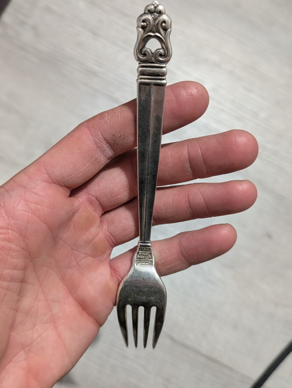 INTERNATIONAL ROYAL DANISH STERLING SILVER DINNER FORK 7 1/8" NO MONOGRAM