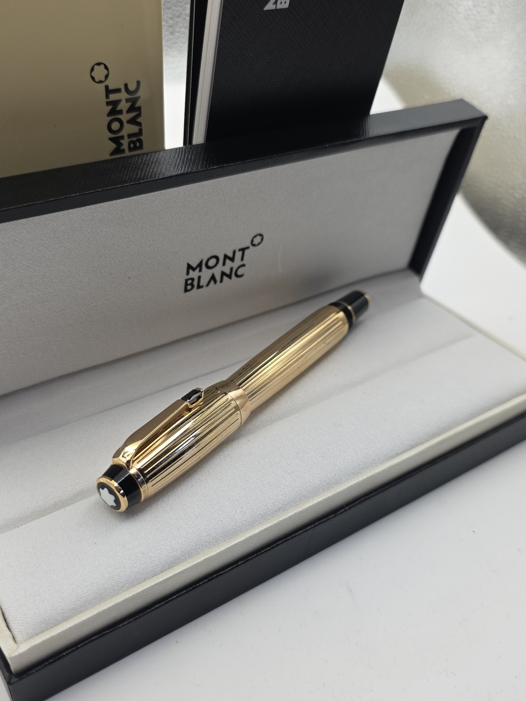 Mont blanc Fountain Pen Boheme gold onyx new in box & user guide
