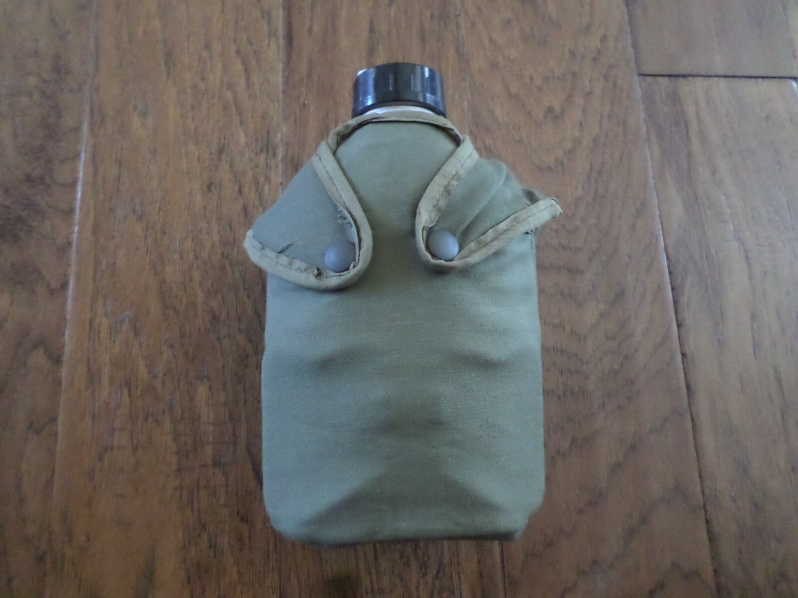 French Military Oversize Airborne Style Canteen With Cup & Cover 48 ounce