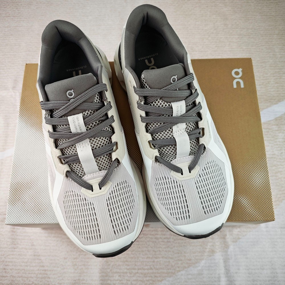 On-Cloudrunner 2 Frost | White Sneakers Women Standard Running Shoes Size 7/8/9