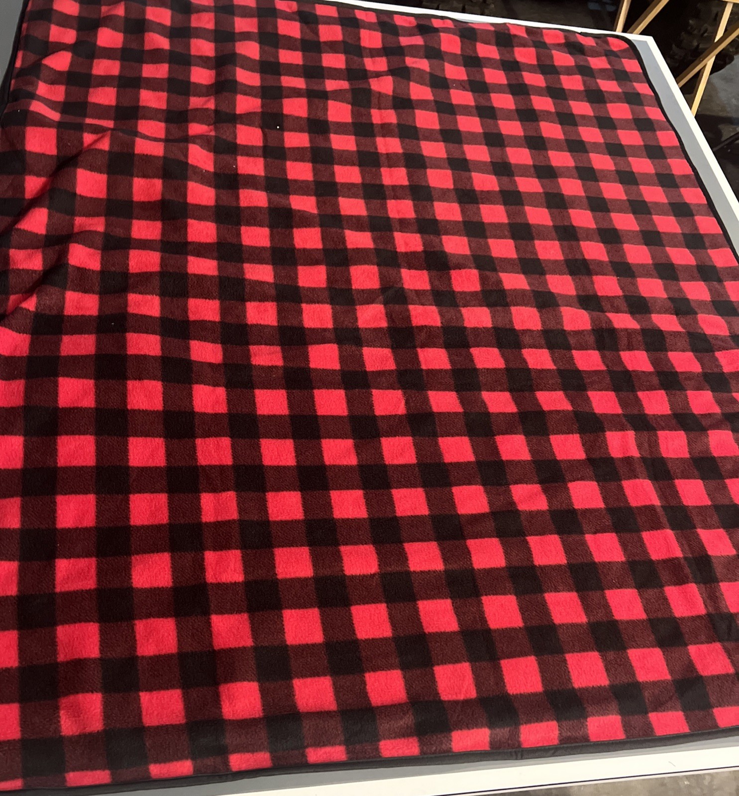 Water Resistant Picnic Stadium Fleece blanket for Spectators and Fans~Plaid Red