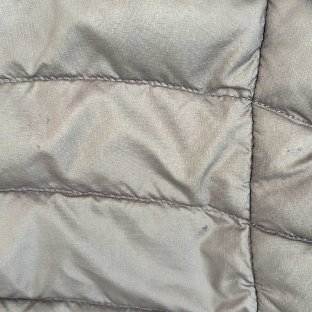 Girl's Patagonia Down Sweater in Smokey Violet, Size L(12)