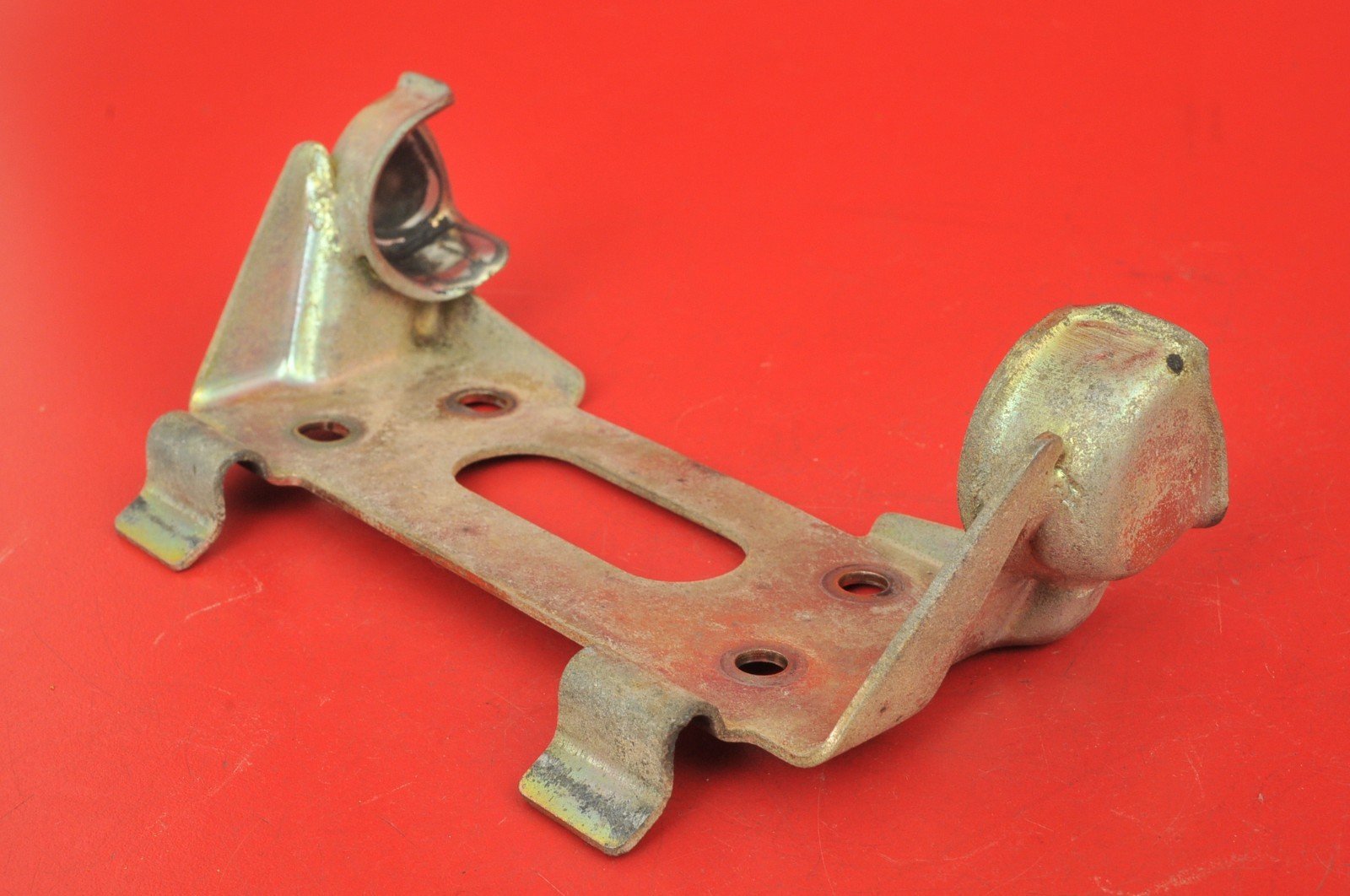 1986 Honda TRX250R TRX 250R Seat Mount Bracket Latch Tank Holder