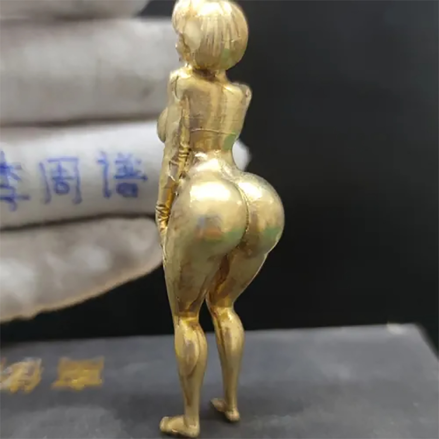 Yellow Solid Bronze Handicraft Nude Girl Fat Ass Body Model Statue Ornaments 1
