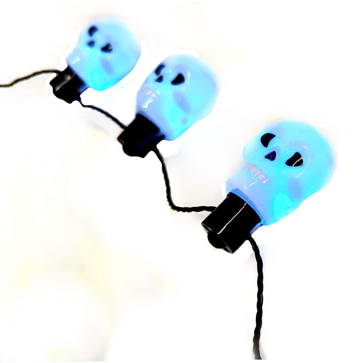 Glow Dark Skull LED Light Up Necklace Halloween Costume Jewelry Party Supplies