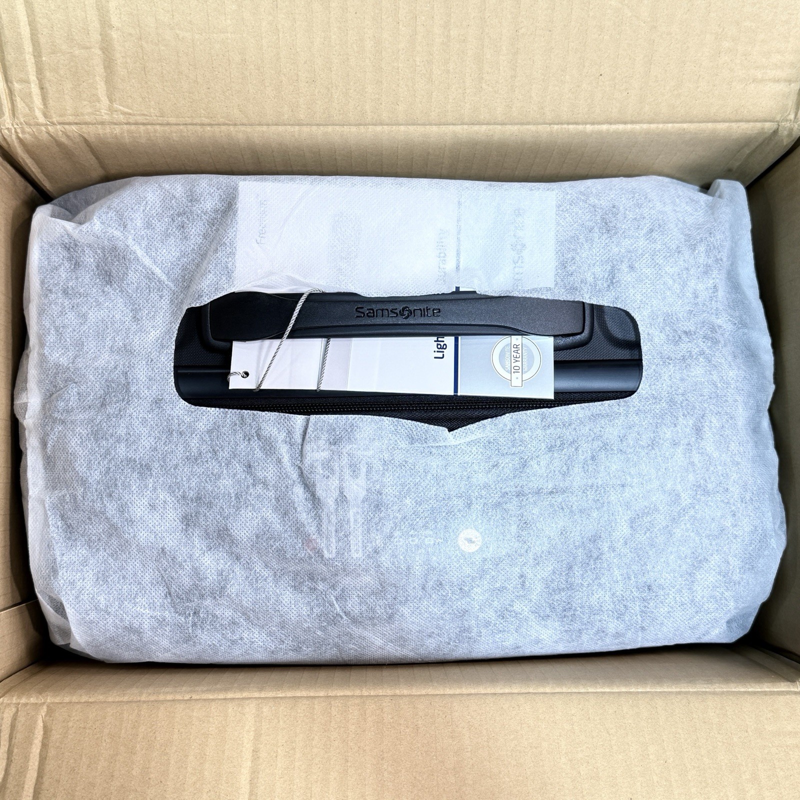 Samsonite 21" Freeform Hardside Carry-On Luggage with Spinner Wheels, Black