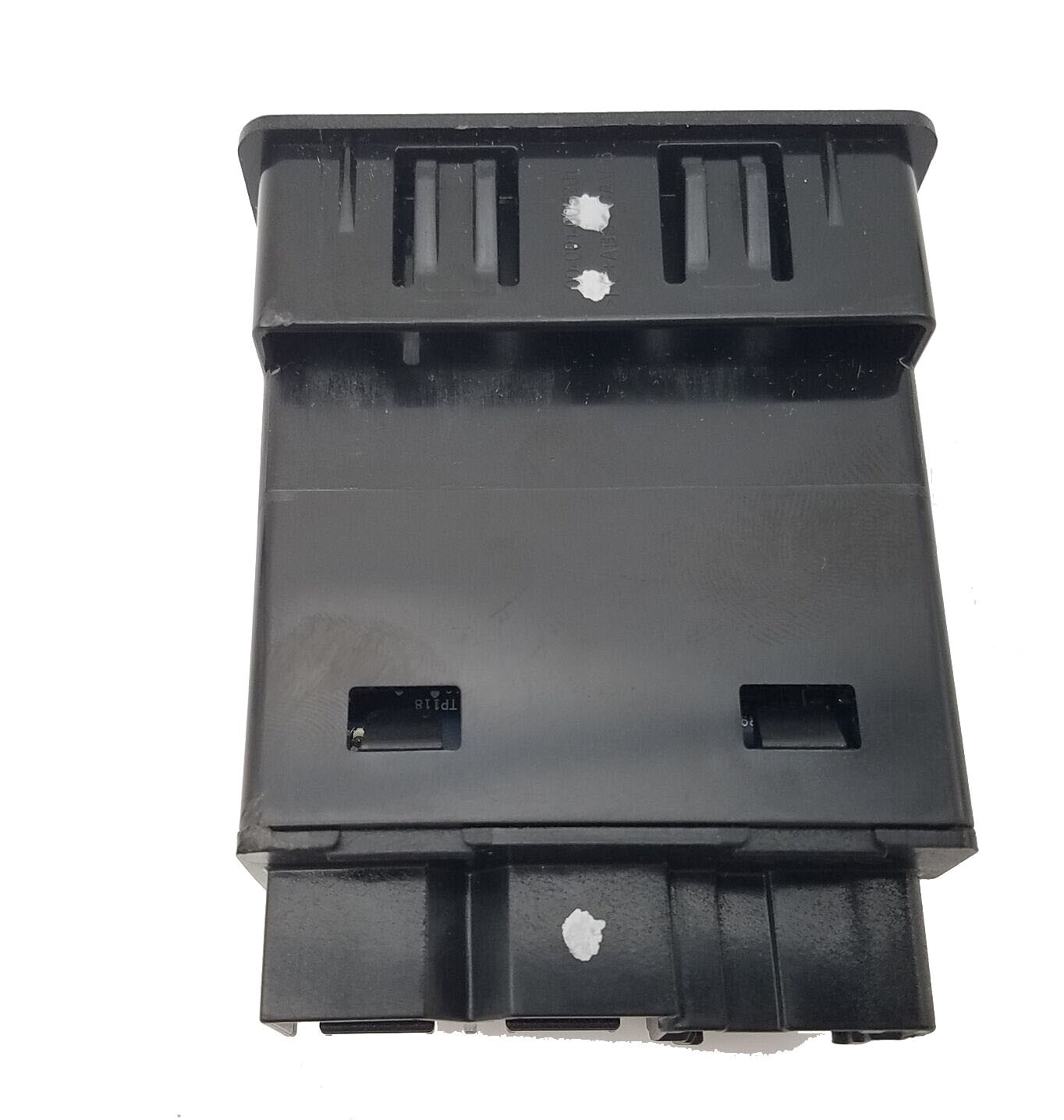 13529873 USB N USBC Port Receptacle Acadia Escalade Silverado Sierra Tahoe Yukon