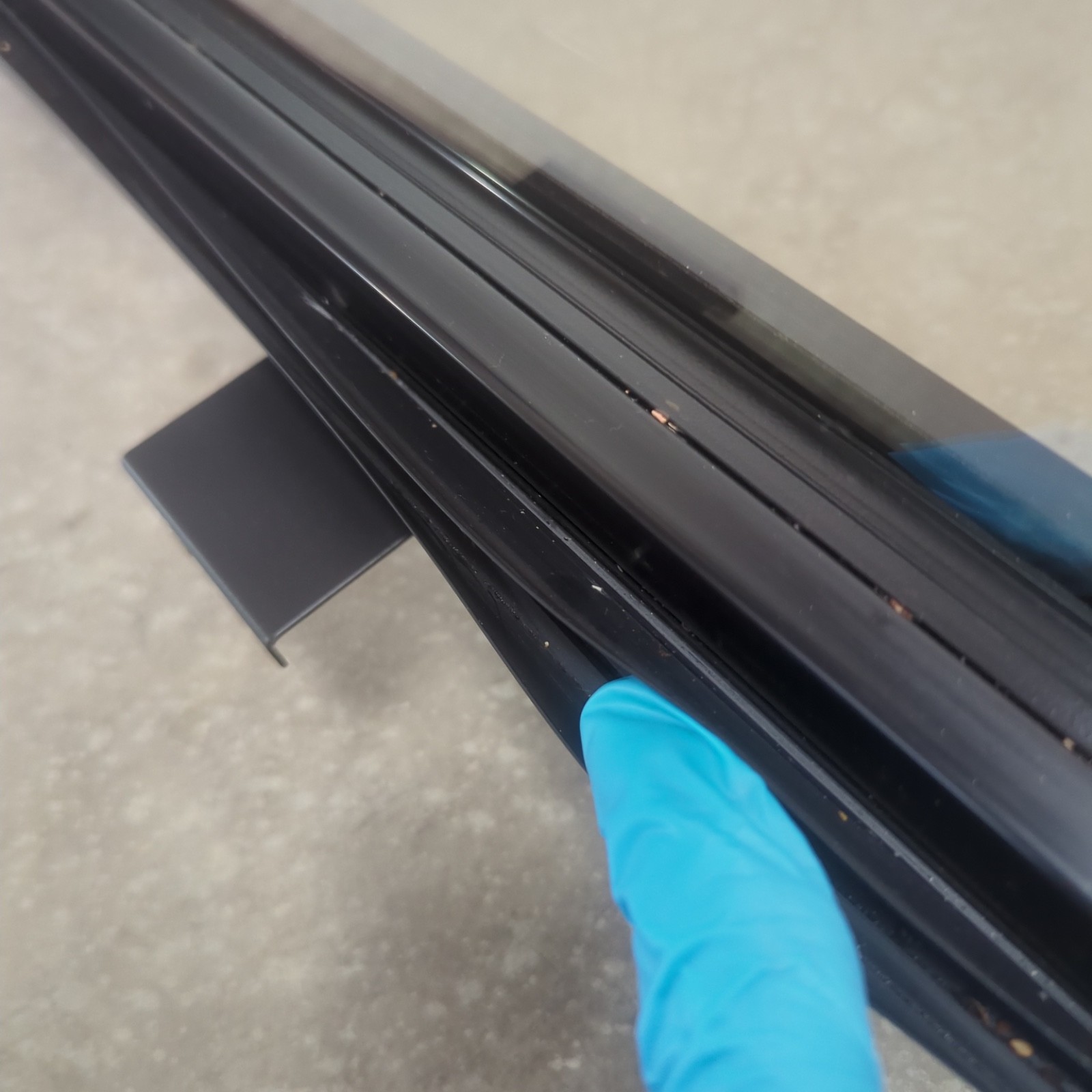 2014 Sub-Zero 424FS 24" Stainless Steel Standalone/Undercounter Wine Cooler