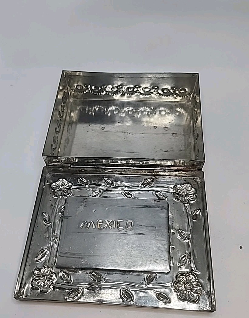 Vtg Mex. Folk Art Hand Painted Stone Pottery Aztec/Mayan Sun & Moon Trinket Box