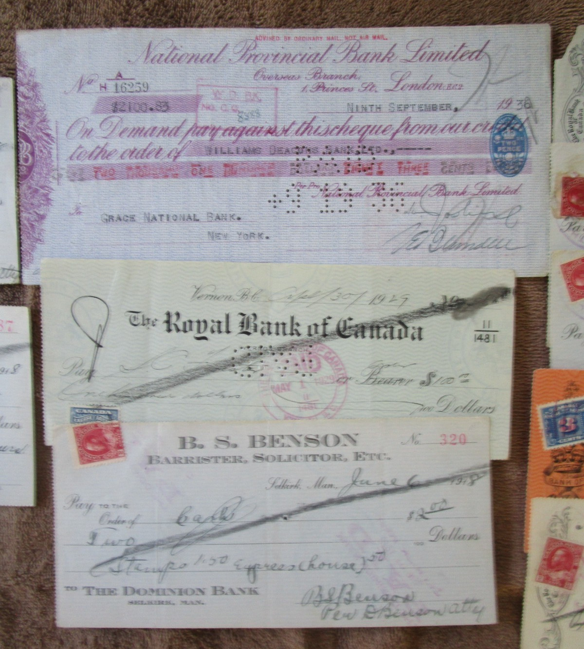 (10) EARLY CANADIAN BANK CHEQUES - 1916-45 - Revenues - Free Shipping