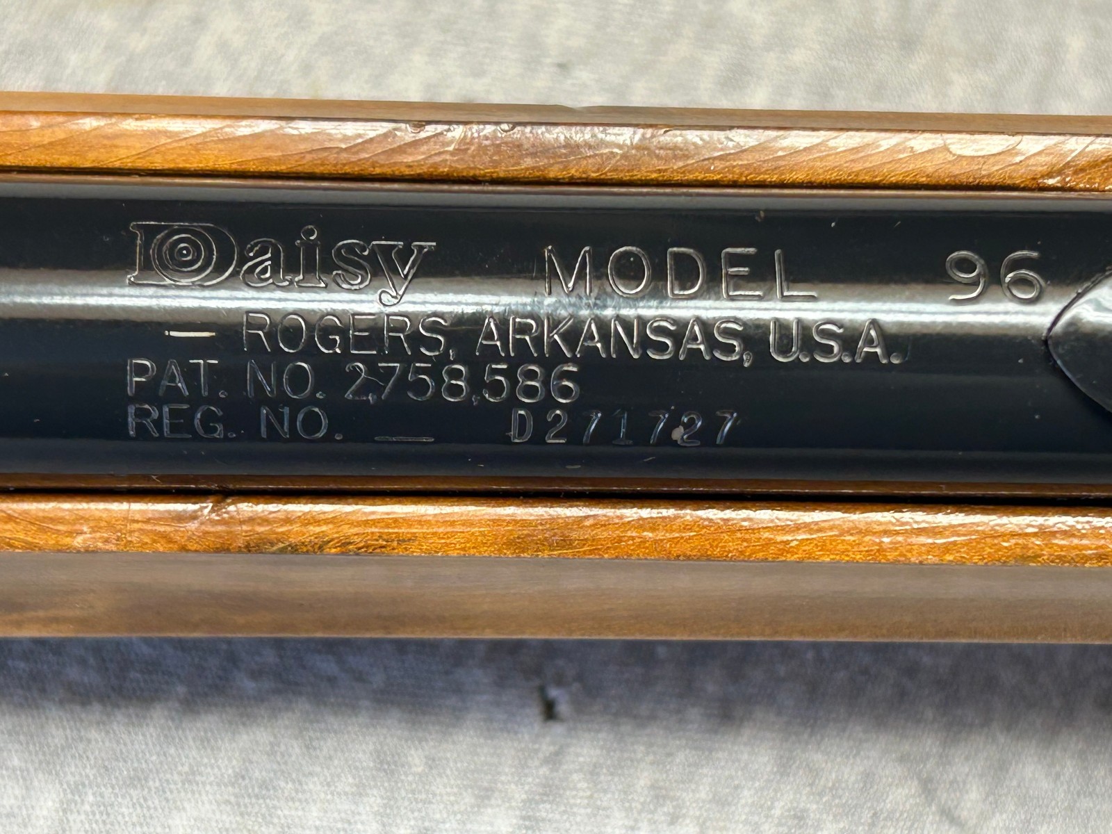 Vintage Working Daisy Model 96 .177 Cal BB Gun Air Rifle, Near Mint Condition