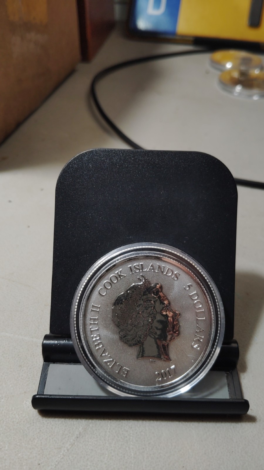 PATRICK ROY UPPER DECK HOCKEY GRANDEUR ONE OUNCE .9999 SILVER COIN SER.#/500