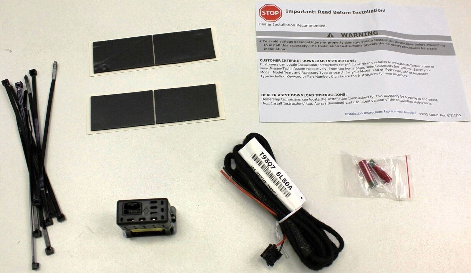 Nissan Rear USB Charging Ports T99Q76LB0B Phone Charge OEM Factory