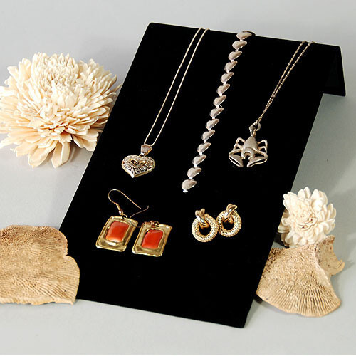 8'' x 4-3/4'' Black Velvet Large Ramp Jewelry Necklace Display Holder Show Case