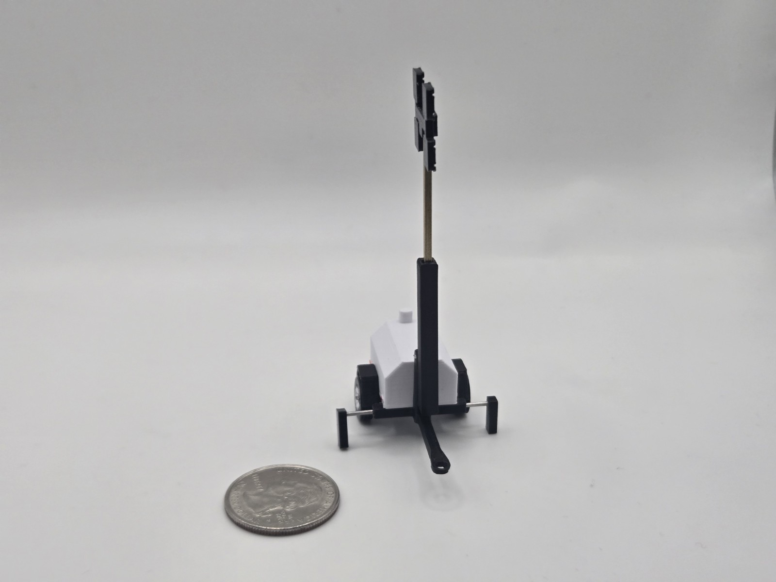 1/64 Scale Posable LED Light Tower in White