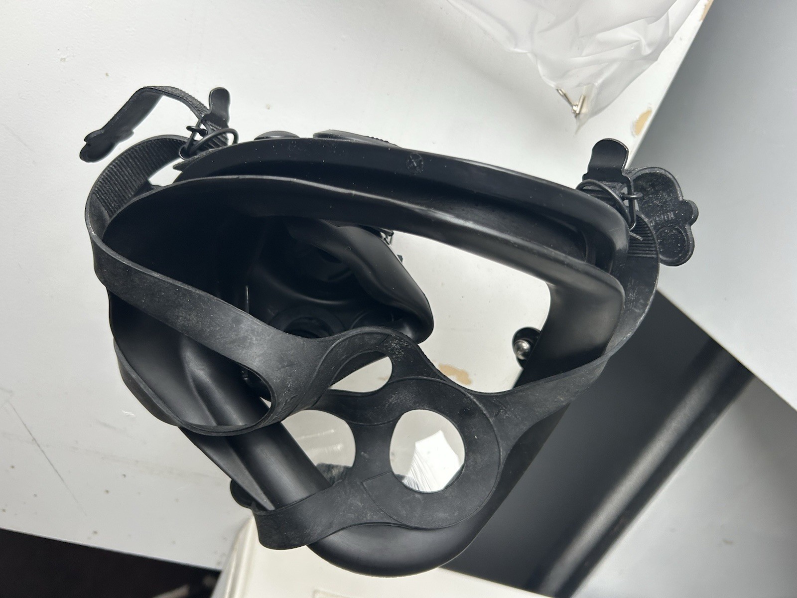 SCOTT PART 10008405 RESPIRATOR FACEPIECE ASSEMBLY LARGE AV-2000