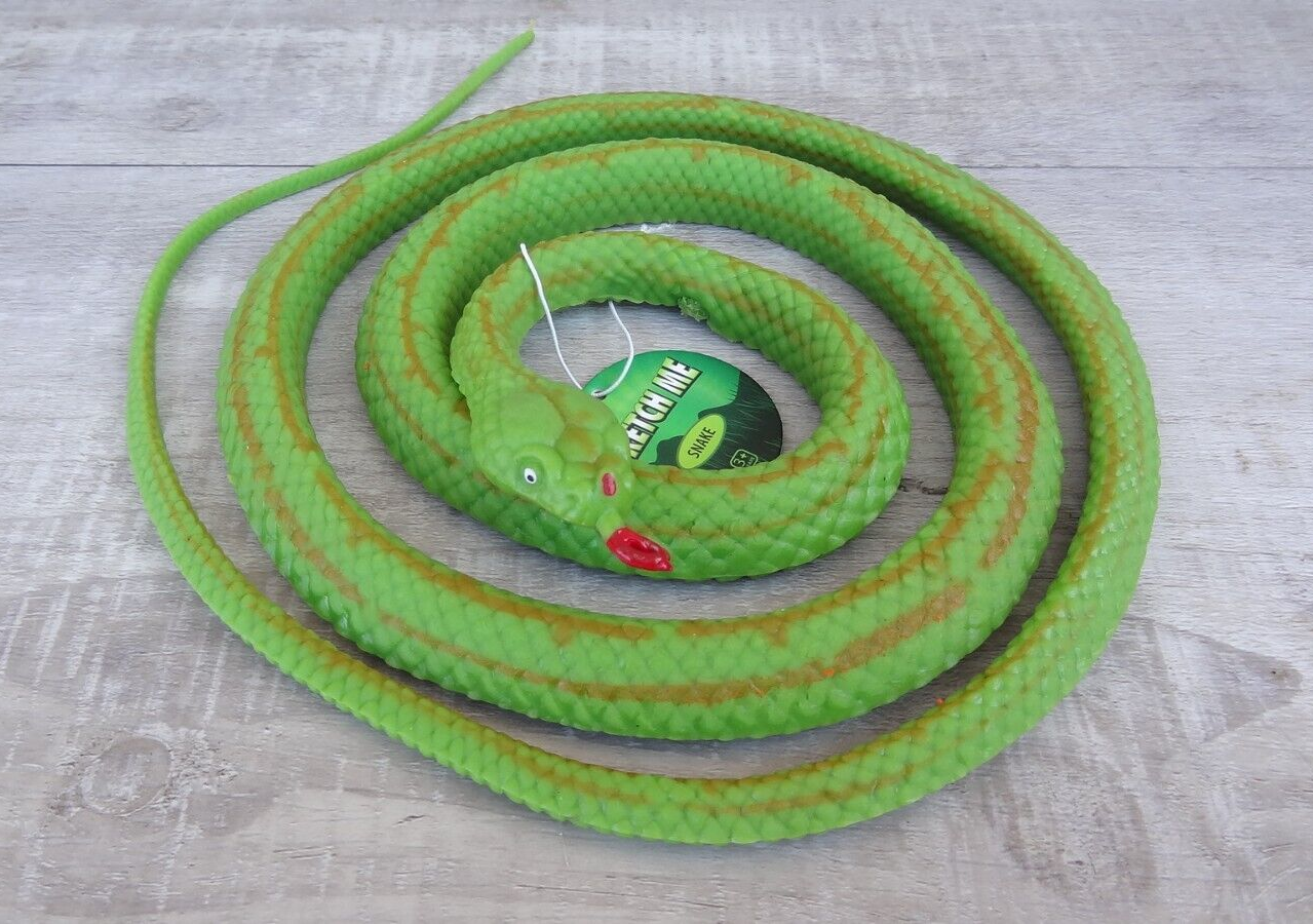 50" Stretch Me Snake Snakes Fake Rubber Realistic Toys Scary Stretchy Toy Green